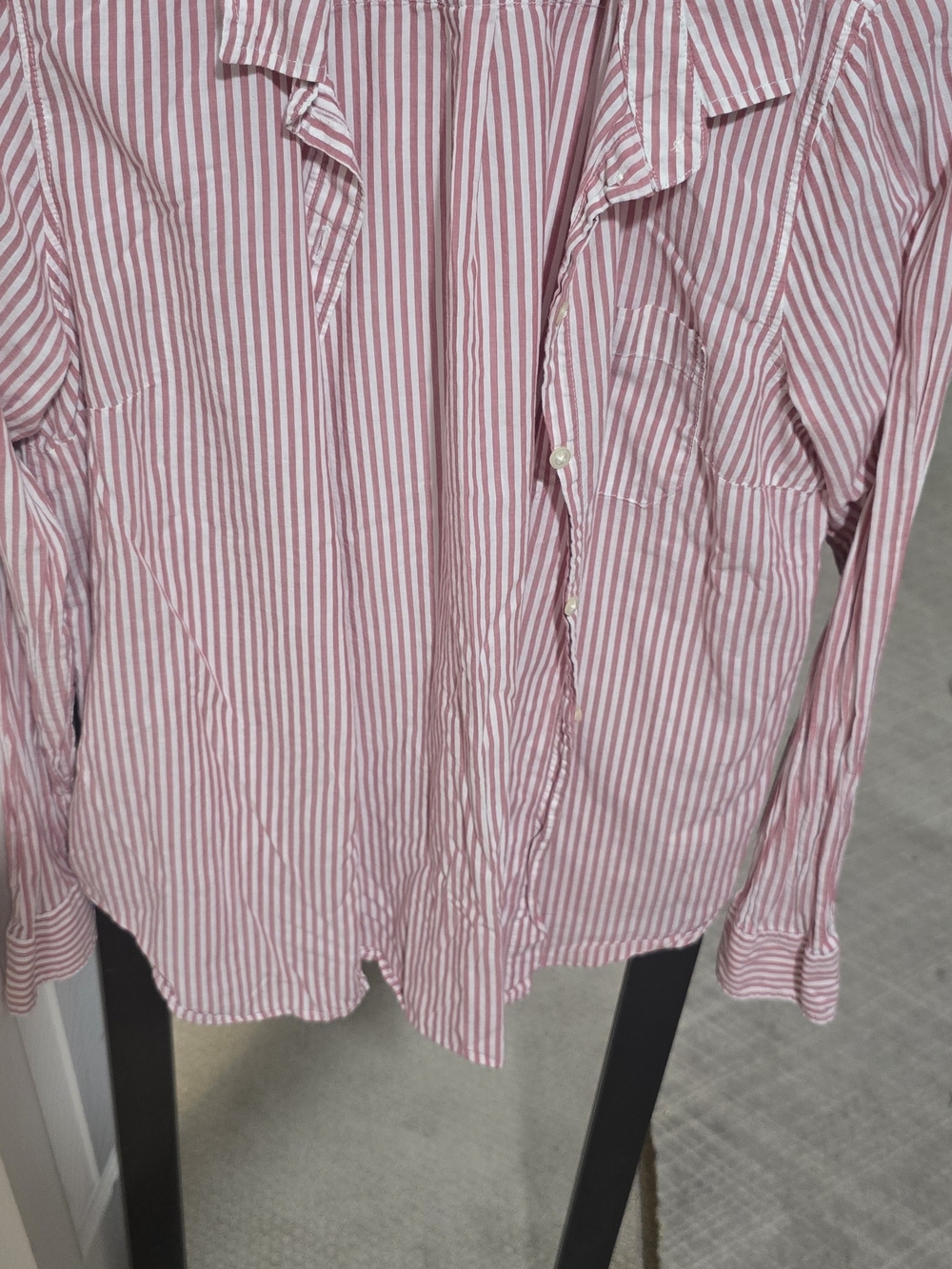 Old Navy Red & White Striped Casual Button-Down Shirt